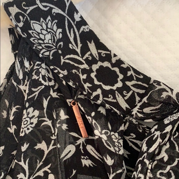 Misa Los Angeles shoulder cutout blouse - Picture 5 of 8